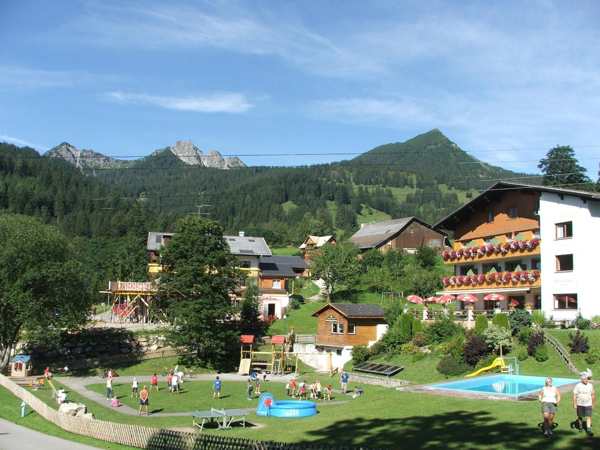 Hotel Burtschahof Bürserberg Exterior foto
